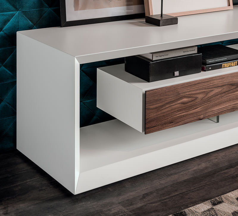Link TV Console