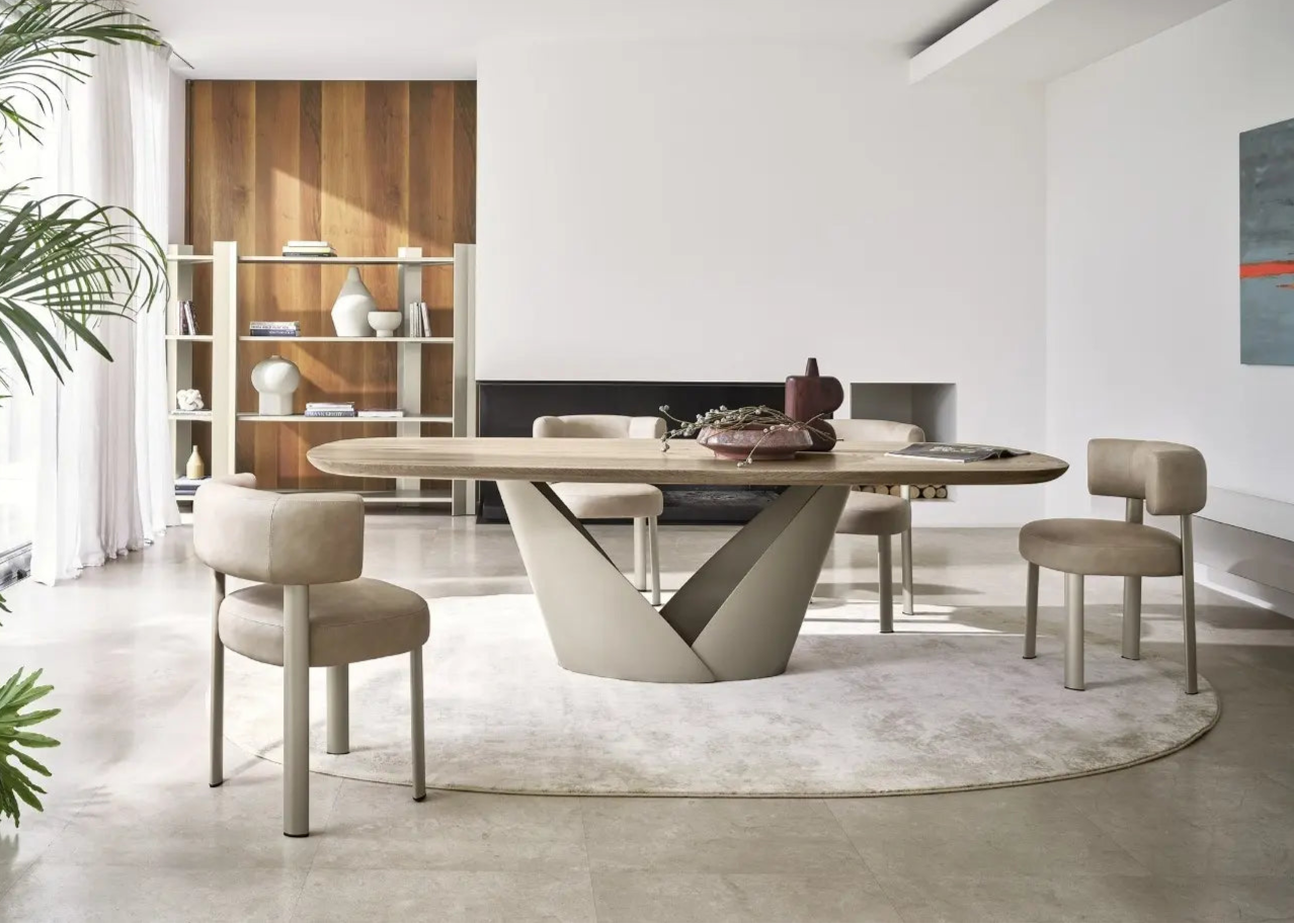 Calla Table
