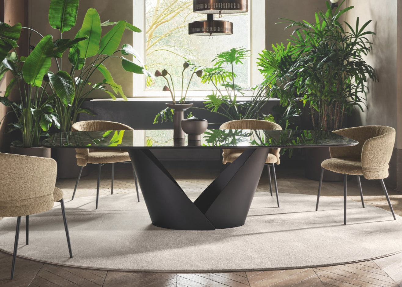Calla Table